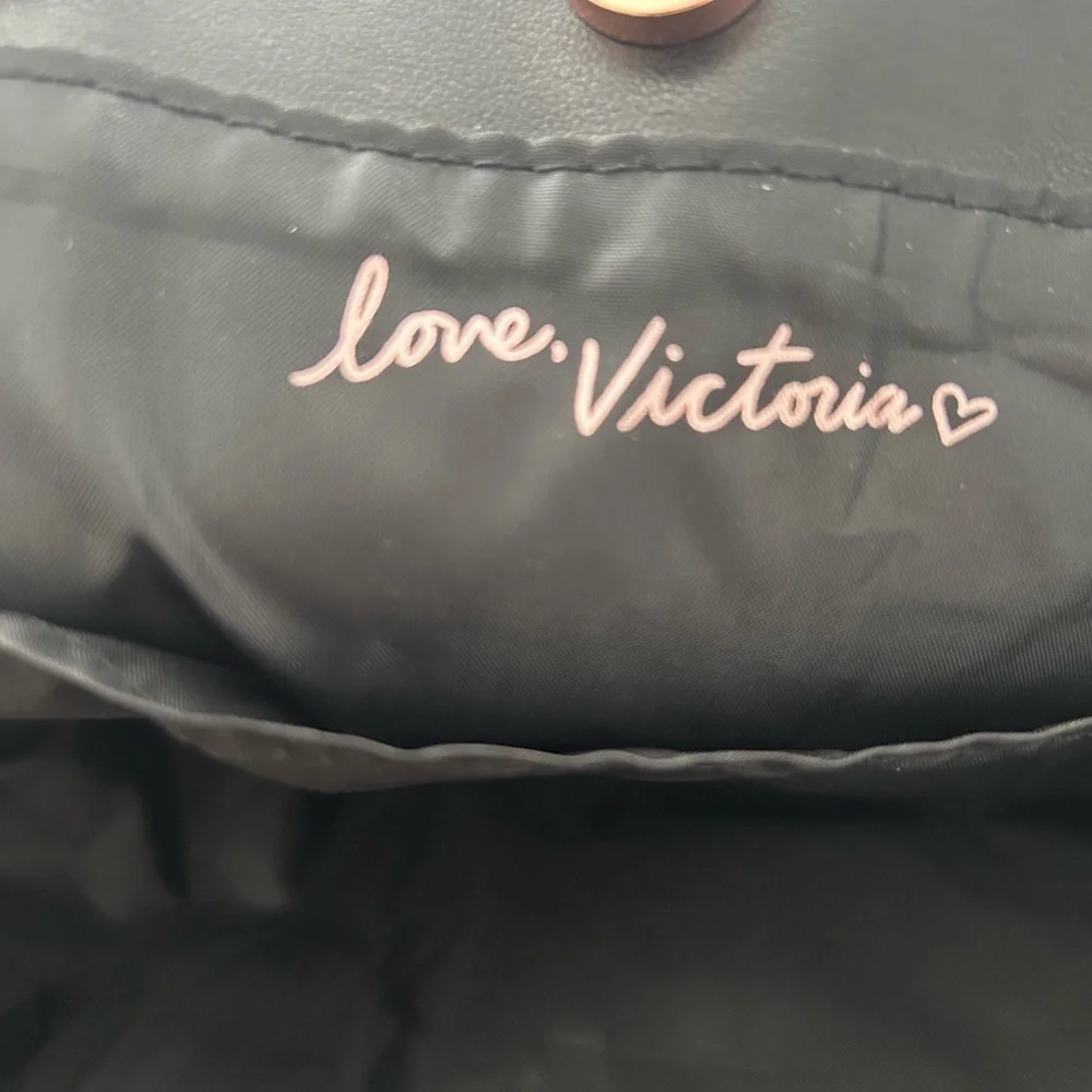 Victoria’s Secret Women’s Faux Leather Tote Bag w Fringe  Rose Gold letter  NWT